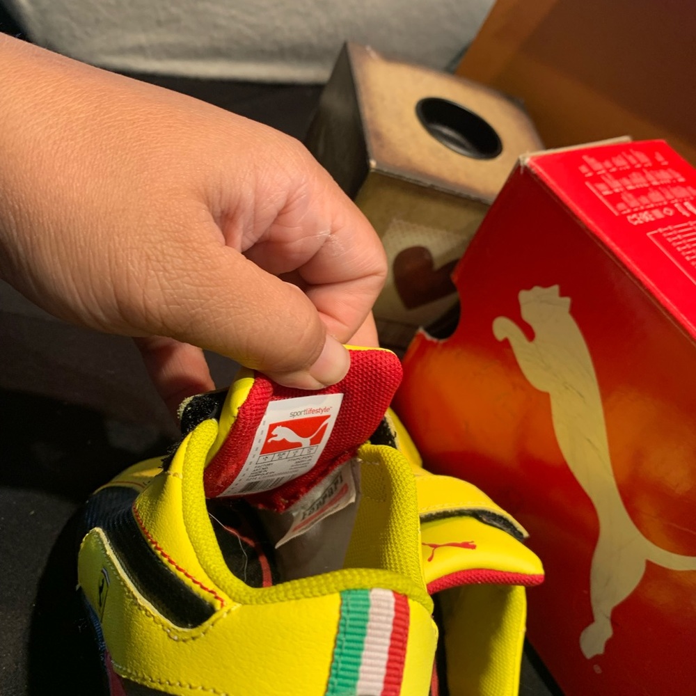 Puma shoes - Picture 3 of 3
